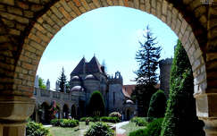 Bory-vár, Székesfehérvár