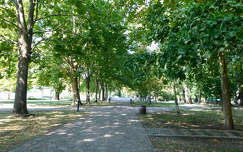 Balatonalmádi, Szent Erzsébet liget