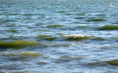 balaton, hullámzás