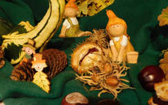 Őszi dekoráció, dísztök, toboz, mogyoró, gesztenye