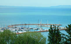 Balatonvilágos, kikötő