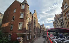 Városnéző busszal - Edinburgh, Skócia
