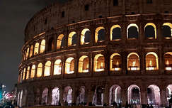 A Colosseum (Flavianus Amfiteátrum) Rómában