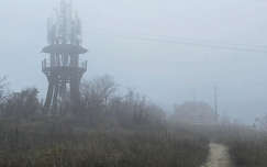 Soós-hegyi kilátó a ködben - Balatonkenese