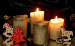 Ma a második gyertya fénye gyúl.
Csendesen emlékeztet arra, hogy a hit apró lángja is be tudja világítani a napjainkat.