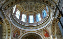 Esztergom, Bazilika belső