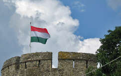 Zászlónk a Barbakánon - Pécs