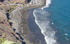 Tenerifei fekete homokos tengerpart- Playa de las Gaviotas