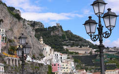 Positano, Dél-Olaszország egyik legdrágább üdülőhelye. Amalfi-part, Olaszország
