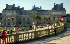 Franciaország, Párizs, Luxemburg-palota a Luxemburg-kertben