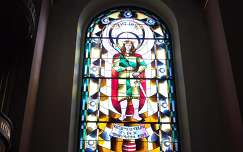 Kecskemét - Volt Ferences Templom mozaik ablaka.   fotó: Kőszály