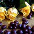 sárga rózsák + csokiba mártott kávészemek