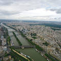 Párizs és a Szajna az Eiffel toronyból