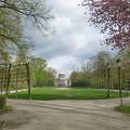 Parc du Cinquantenaire (50 éves évforduló Parkja) Brüsszelben, háttérben a Bordiau csarnokokkal