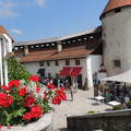 Bledi vár udvara,Szlovénia