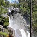 Chilnualna vízesés, Yosemite NP, California, USA (Kővé dermedt oriás)
