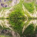Víztükör a Bohinj-i tavon